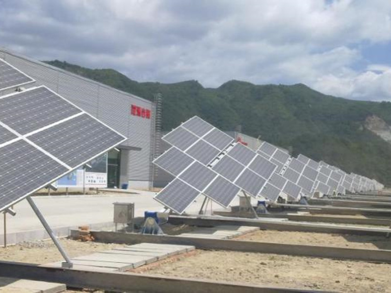 斜单轴跟踪支架系统-4