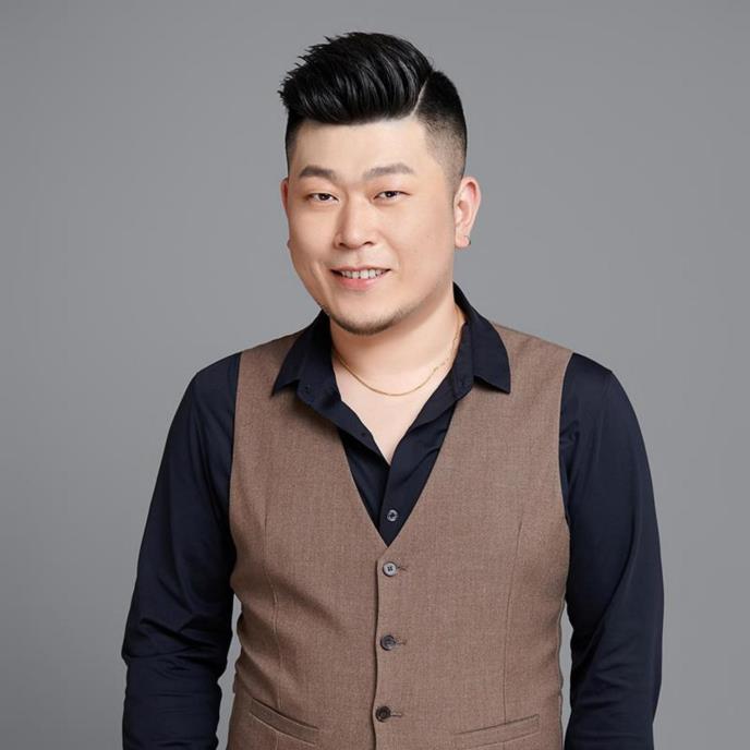 于成龙首席设计师15年