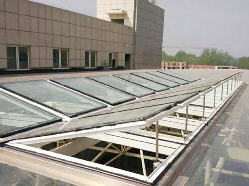 一字型电动排烟天窗-3-