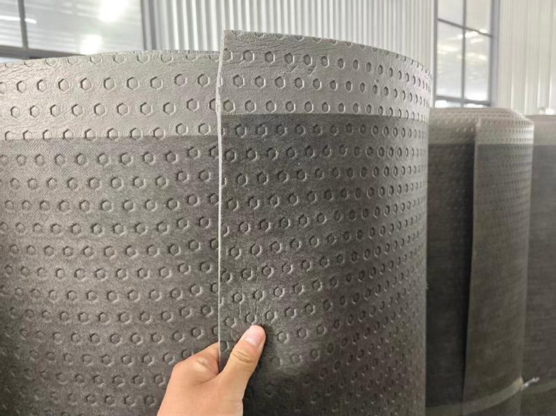 难燃型改性聚乙烯蜂窝型复合卷材-7-