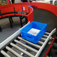 爬坡转弯输送线