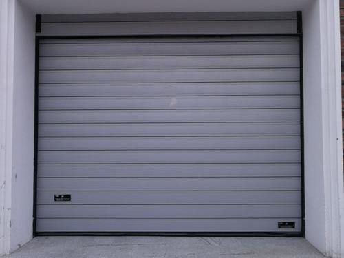 车库卷帘门