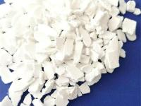 二水片状氯化钙