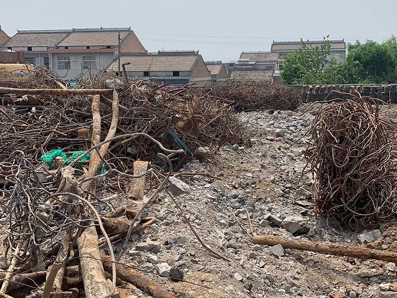 拆迁工地废铁1