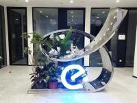 上海阿里巴巴饿了吗公司形象雕塑不锈钢镜面抛光工艺