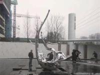 上海雍锦府售楼处水形镜面雕塑安装现场