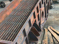 振动落砂机调质处理后