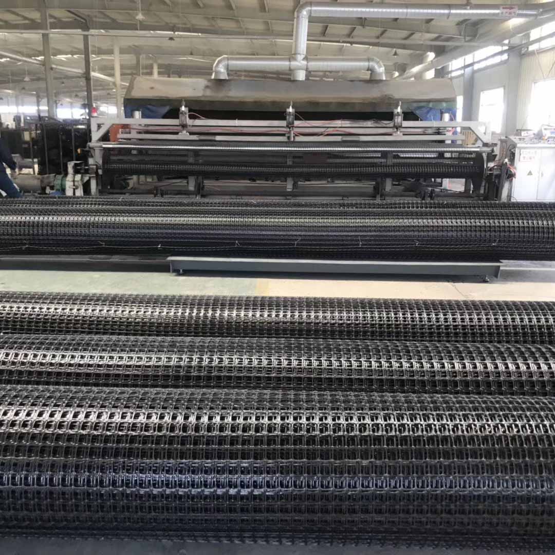 双向塑料土工格栅生产