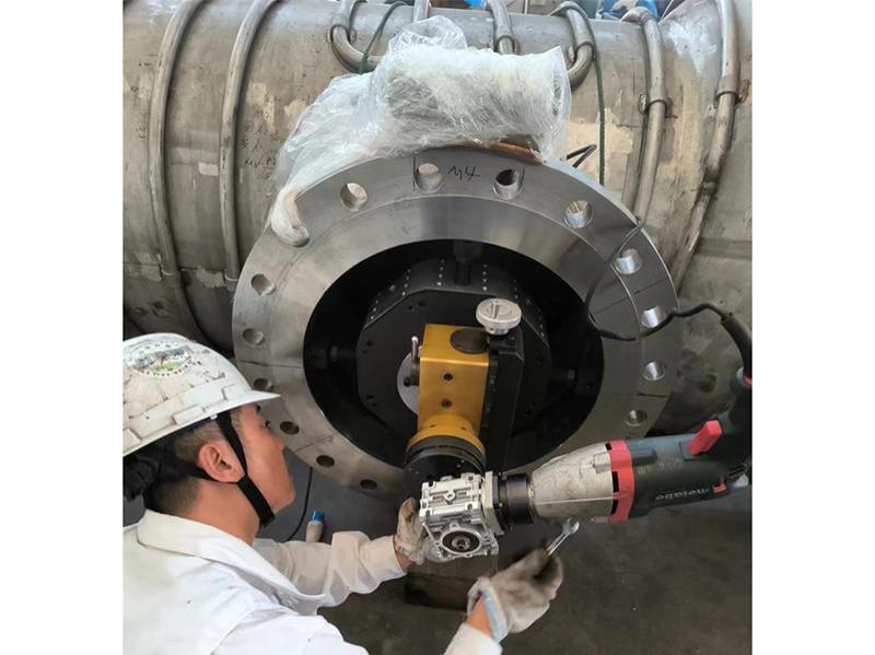 φ400垂直不锈钢法兰修复