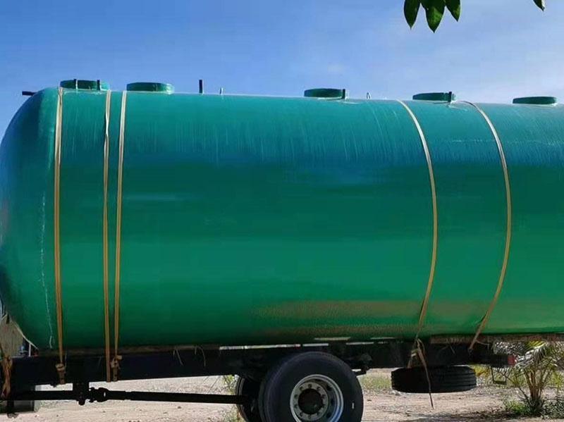 玻璃钢一体化设备1