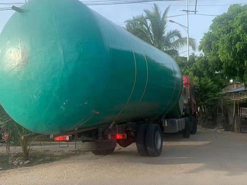 玻璃钢一体化设备2