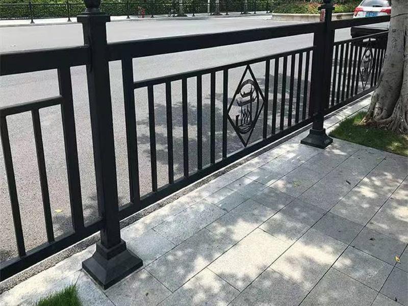 定制护栏7