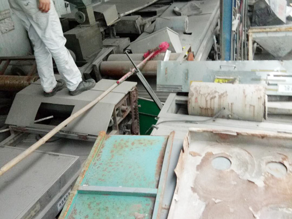 201902211117425354537