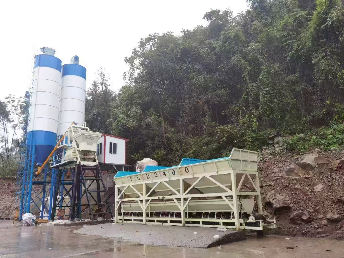 7611918c22944d0e801aa1723adcee4