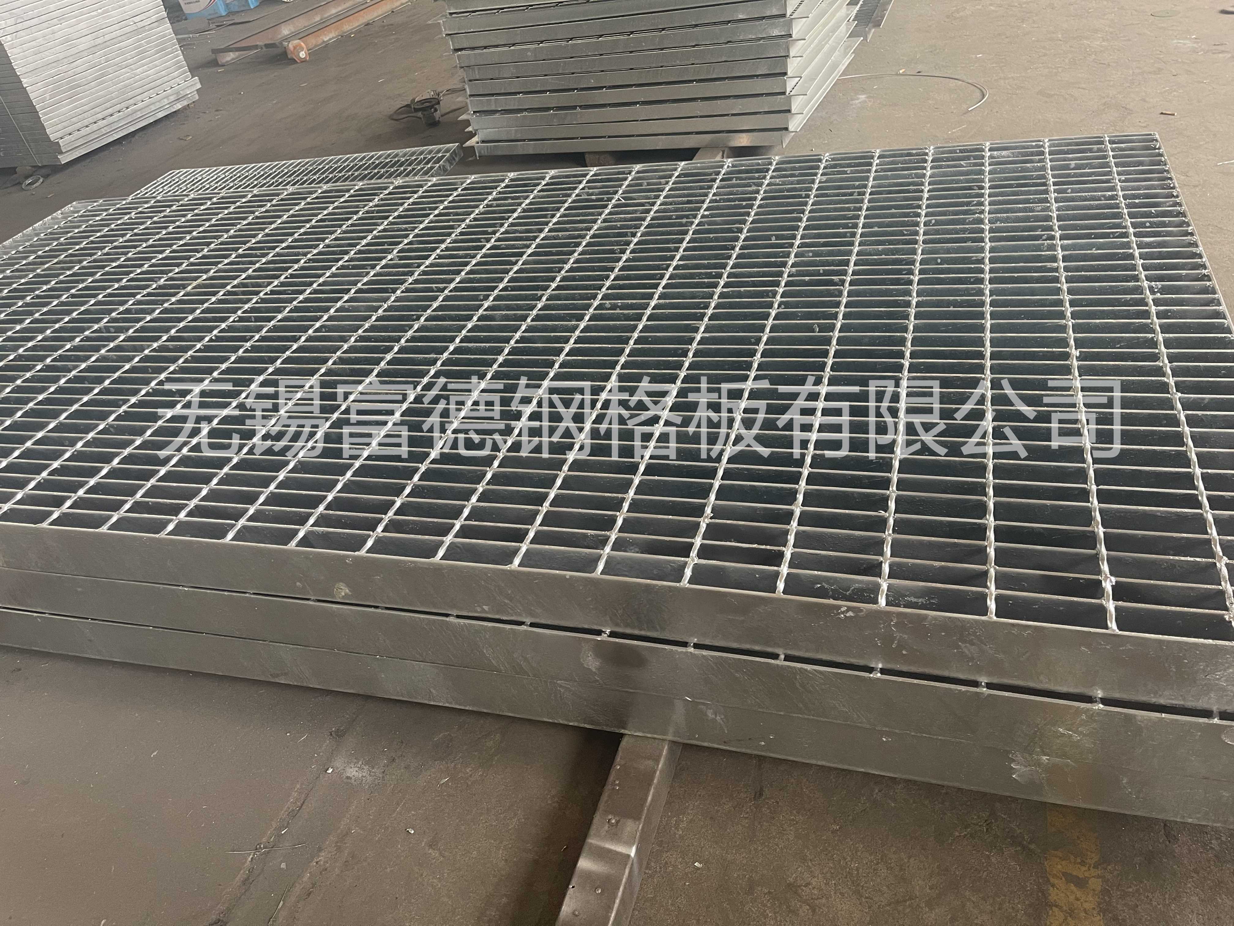 1f8bd143435452633197583f024c32f