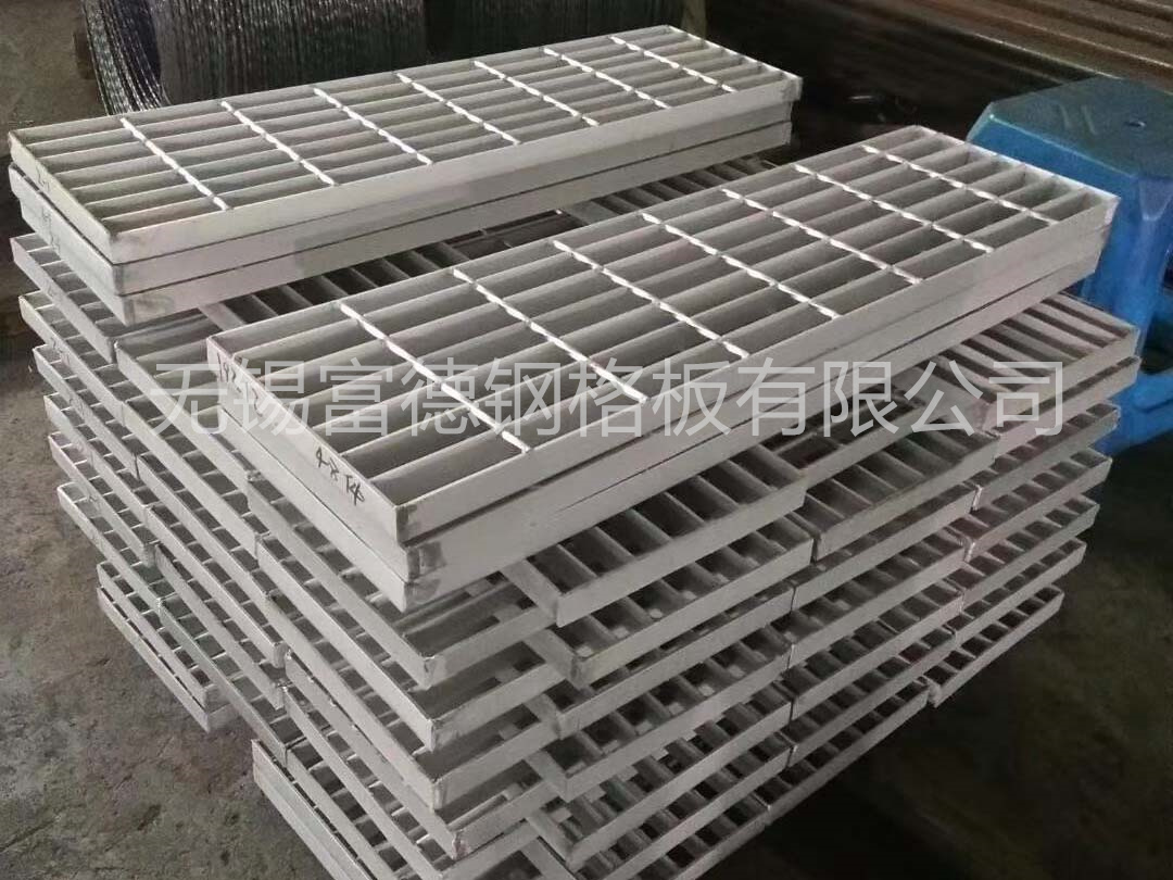 0e878fdb74256416802d6bca5f1b750