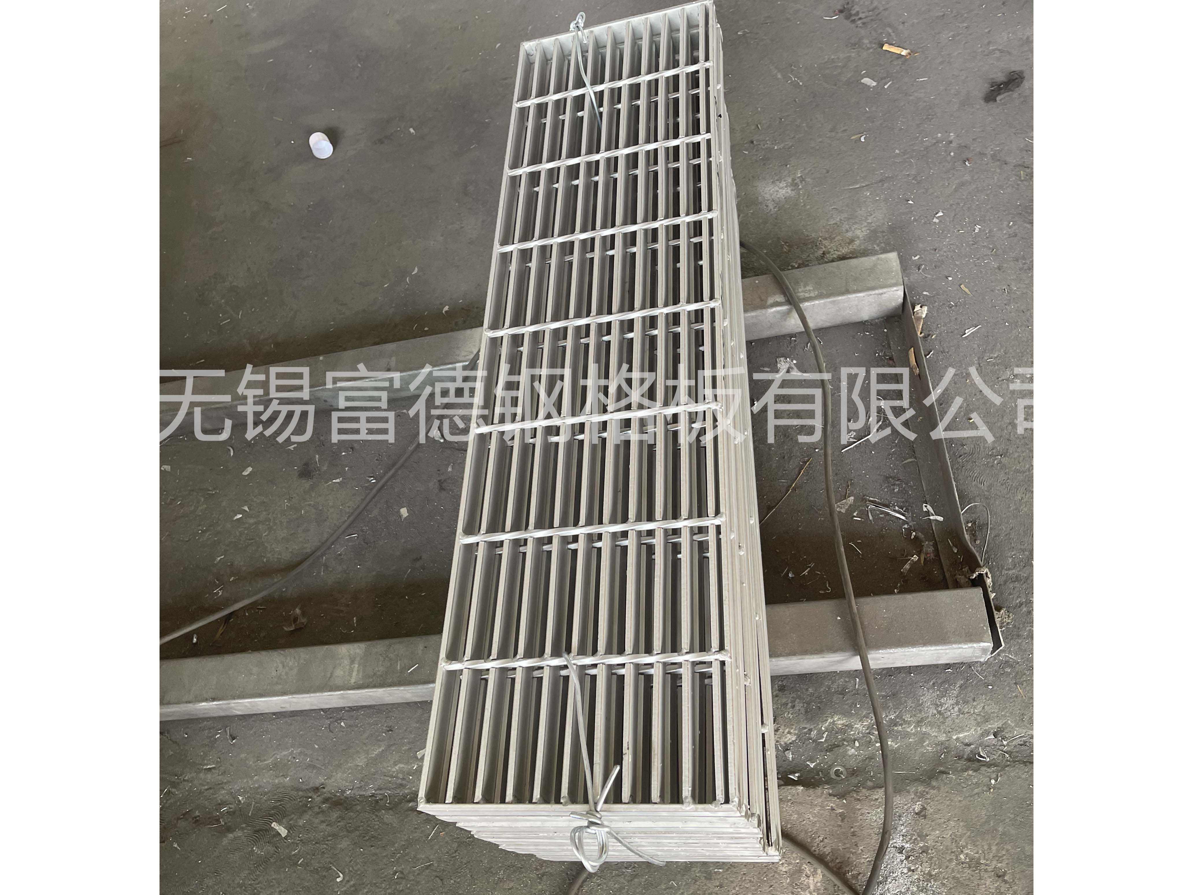 73b0e695bebc4348c54c6d63b1b316a