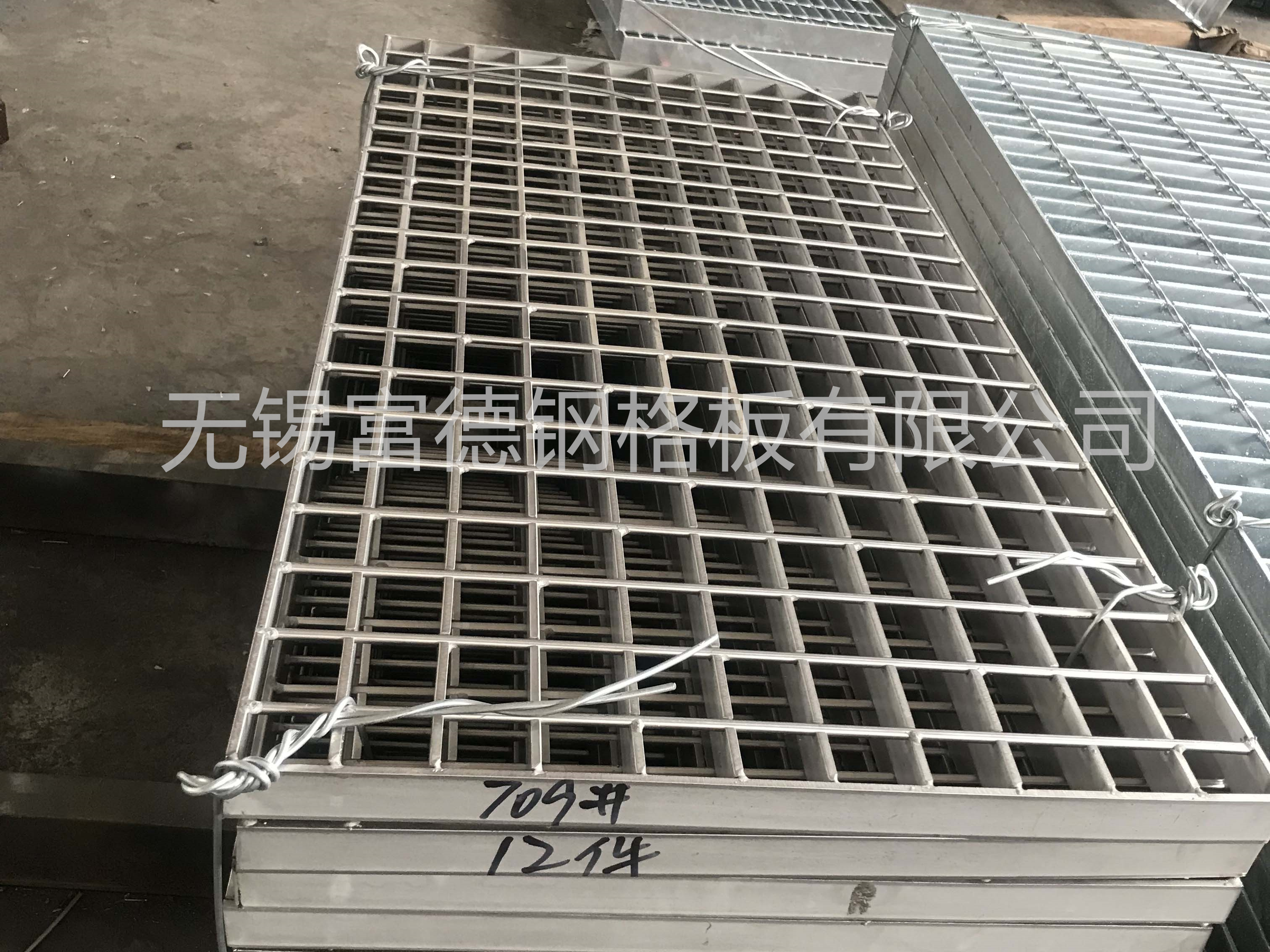 39453b8a9a5060f293ee46ff42c308c