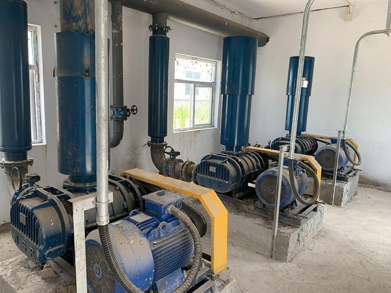 罗茨风机现场-1-