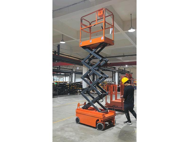 登高施工升降设备1