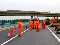 高速道路修补-3-