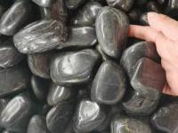 黑色天然鹅卵石