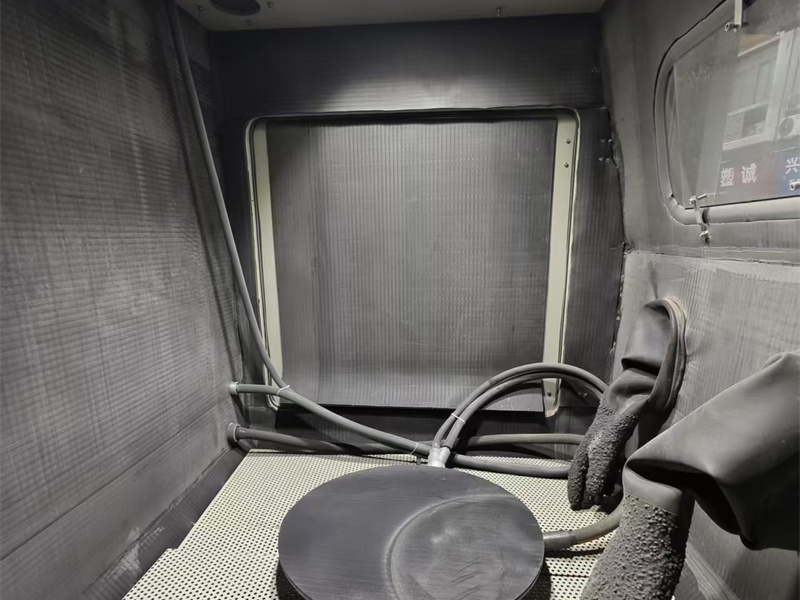 转盘喷砂机工作仓