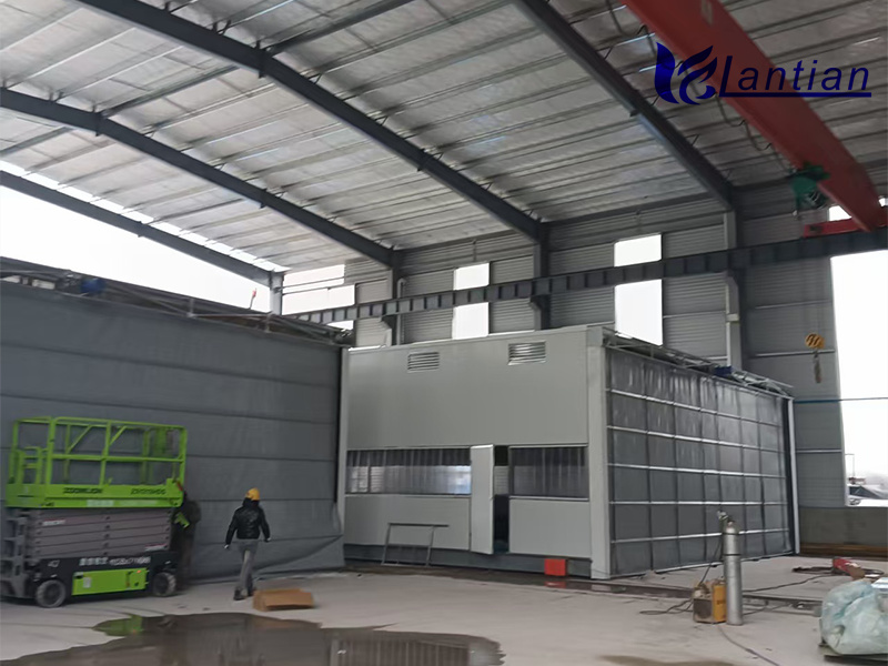 整体移动喷漆房安装中