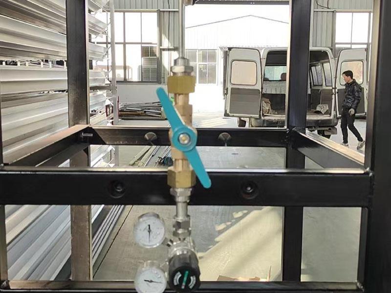 集装格加减压装置