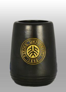 北大荷花笔筒