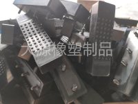 牵引机胶块