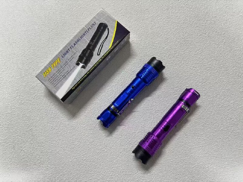 1158电击手电3