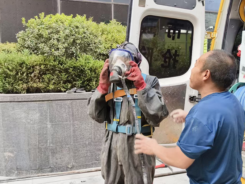 18管道塌方开挖-2