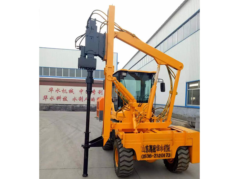 公路护栏打桩机案例-3