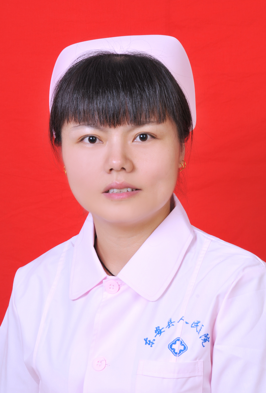 唐兴凤　护士长　副主任护师　护理