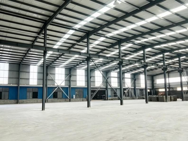 self-produced chicken and duck brooding, egg and poultry, meat and poultry cages, complete with feeding, manure cleaning, egg collection and environmental control equipment.