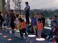 踩踏互动喷泉-00_00_02--20260726-134756-