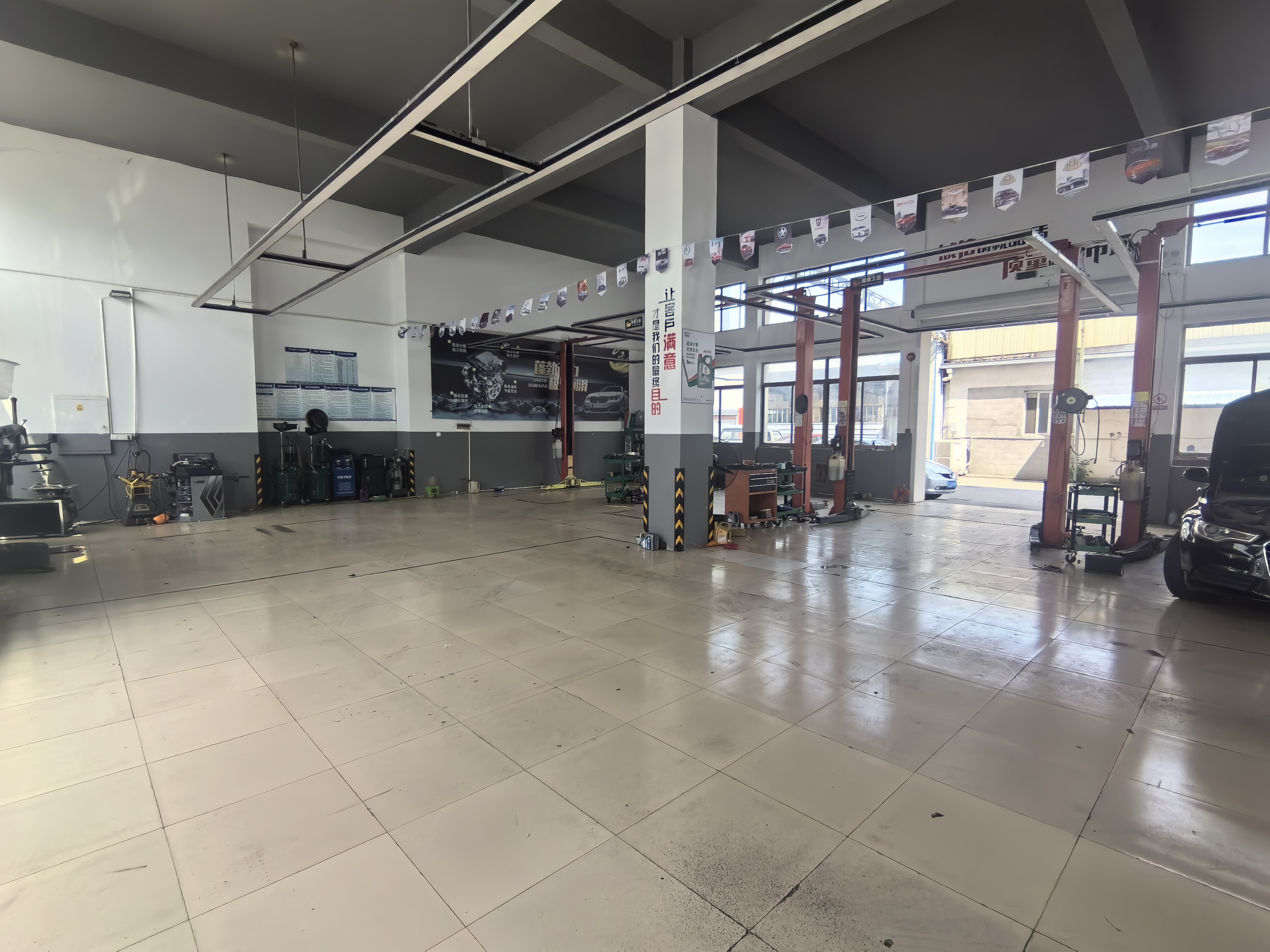 绿修邦新能源汽车专修(嵊州花园北路店)实拍：08