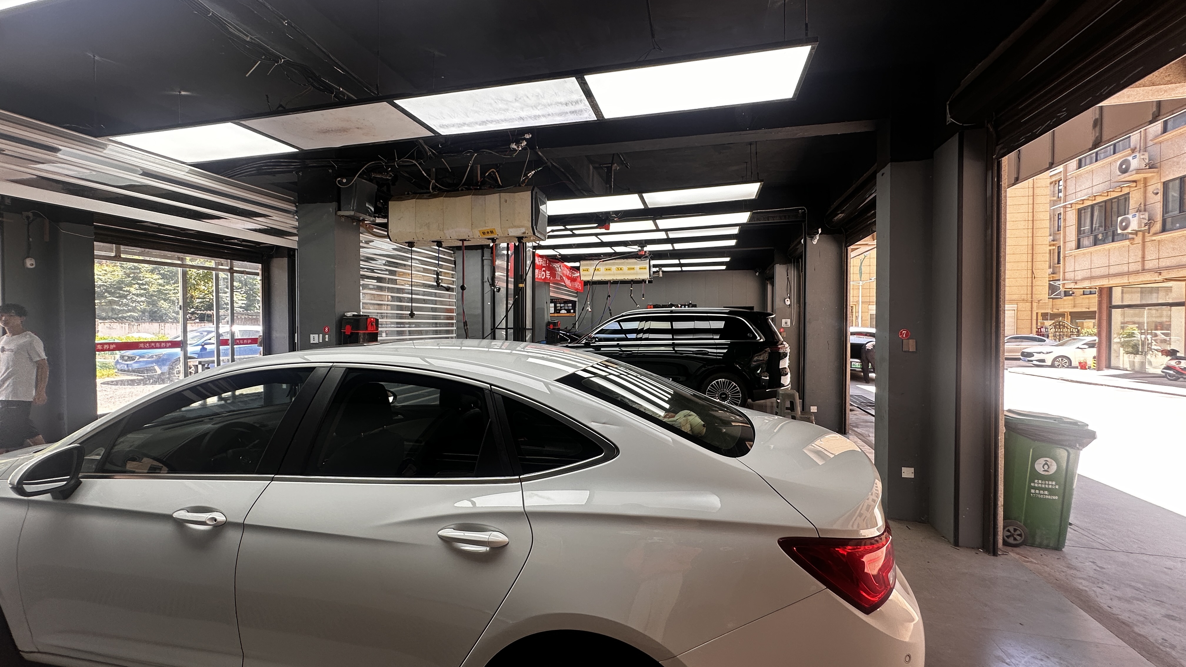 绿修邦新能源汽车专修连锁(金华店)实拍：17