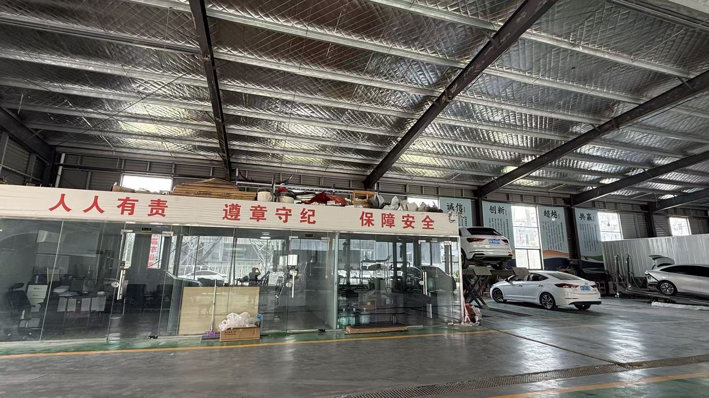 绿修邦新能源汽车专修连锁(信阳固始店)实拍：02