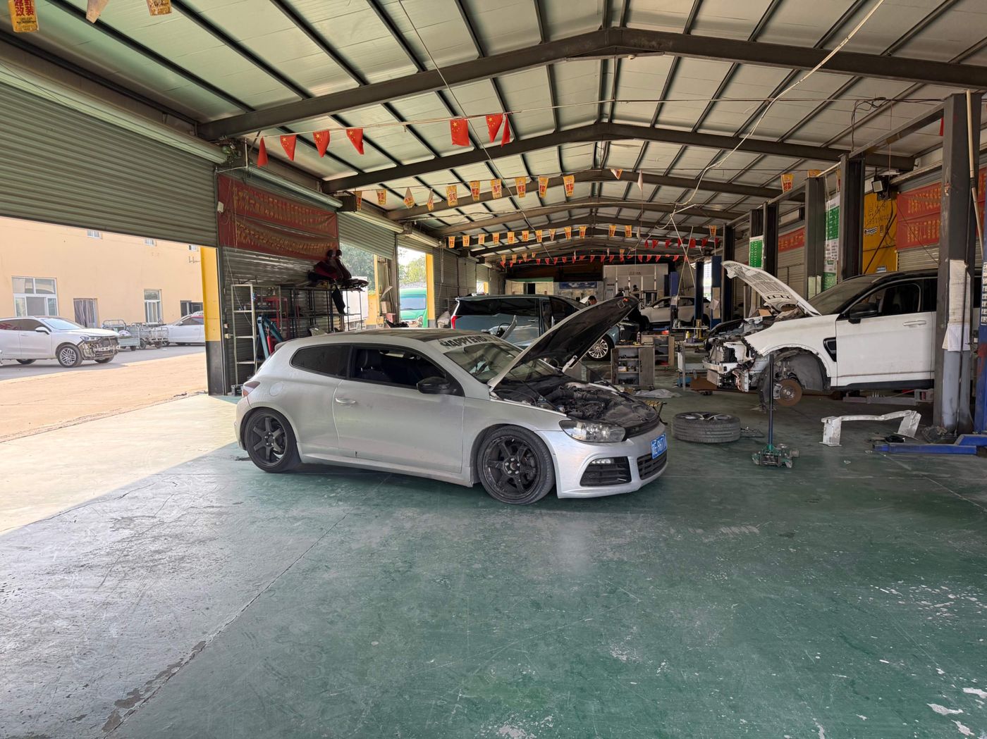 绿修邦新能源汽车专修连锁(燕都汽车服务)实拍：03