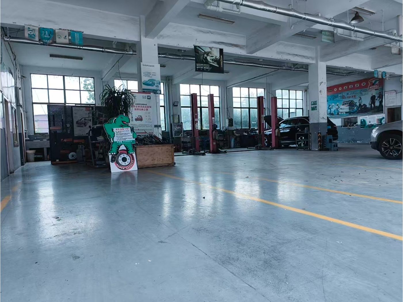 绿修邦永达汽车修理厂实拍：09