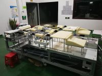 103汽车内饰地毯组装1