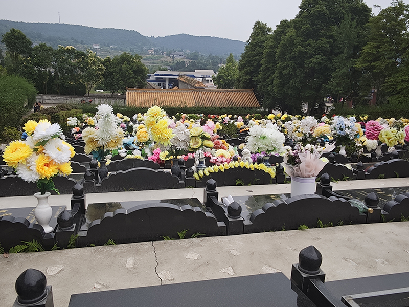 圣水陵园-5