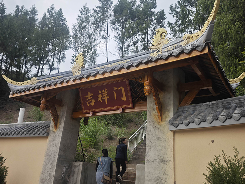 遂宁蓬溪元宝山公墓-3