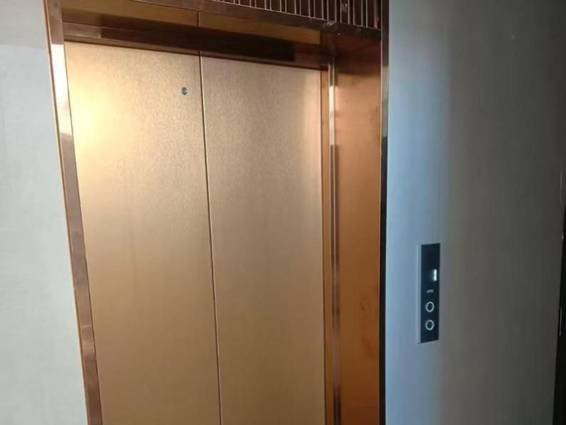 电梯贴膜-3-