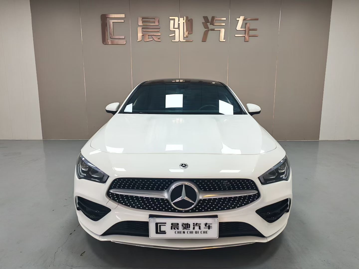 21.9奔驰CLA200-1
