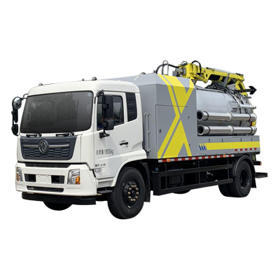 吸污车